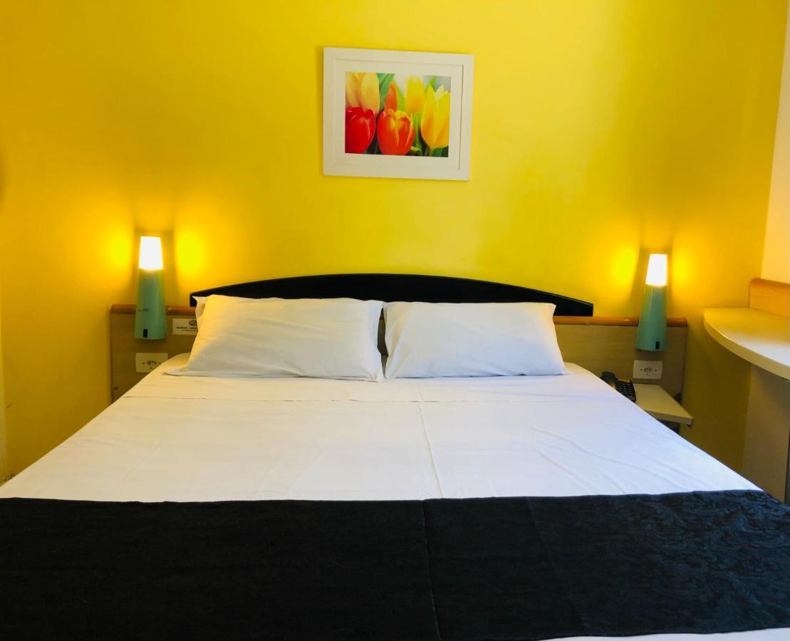 Hotel Blumenau Centro クリチバ エクステリア 写真